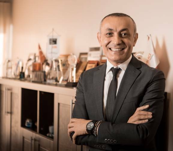 Hüseyin_Halıcı